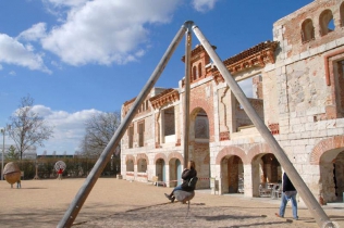 Place zabaw dla małych i dużych - trwałość w zgodzie z naturą oraz najwyższymi normami bezpieczeństwa